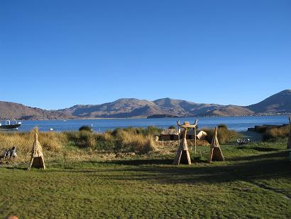 Vista desde una Isla de los Uros